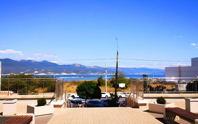 Апартаменты Суджукская лагуна