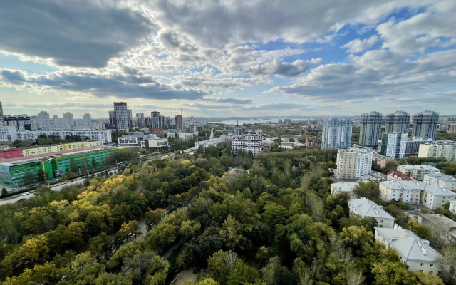 With a view on the 25th floor Flat