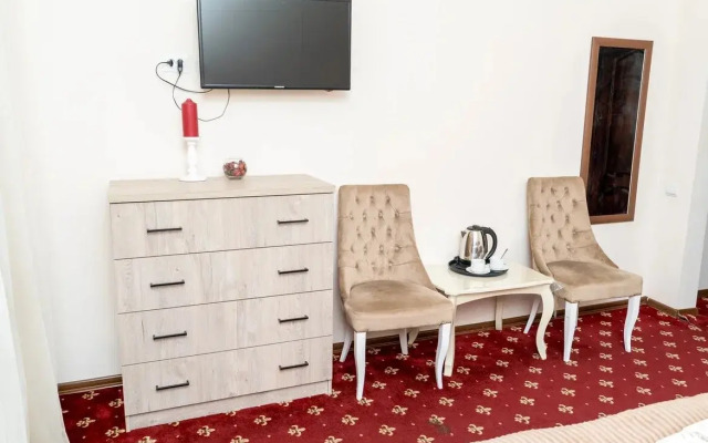 Belye Nochi Hotel