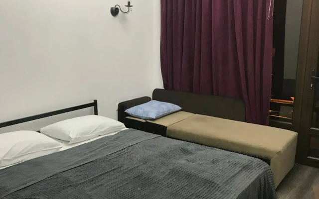Na Ardzinba 240 Guest House
