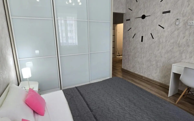 Апартаменты трехкомнатные у аквапарка Улёт (35)