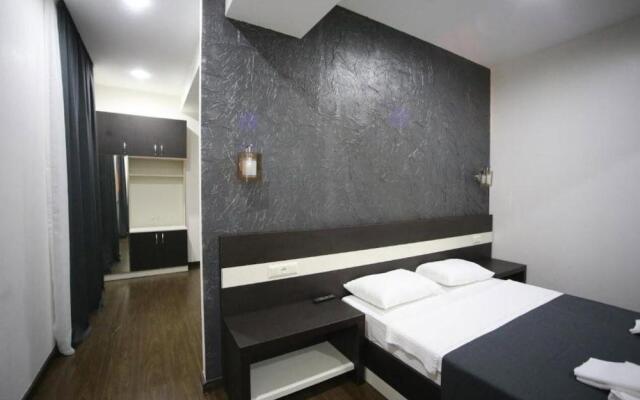 West Tower Hotel