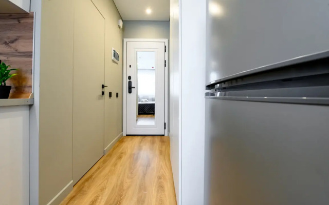 735 Leninskiy Pr 158 Apartments