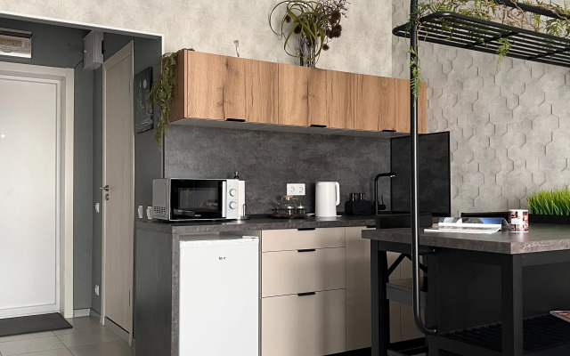 Novaya Loft Studiya Ryadom s Metro Flat