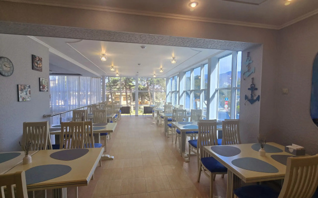 Brigantina Hotel