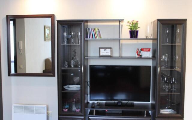 Chaikovsky Flat
