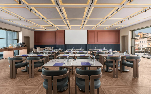 Delta s by Marriott Istanbul Karakoy