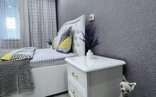 Квартира 2 Комнатная Дом 89 в мкрн Дружба 2/8