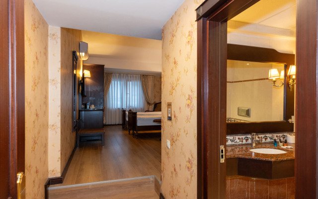 Pera Rose Hotel - Special Class