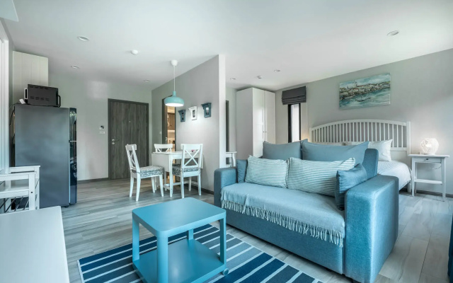 Апартаменты Studio Apartment by the Sea E413