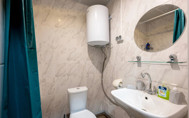 U Starokalinkinskogo mosta Apartments 1