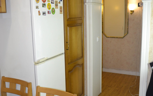 Dvukhkomnatnaya S Saunoy I Balkonom Flat