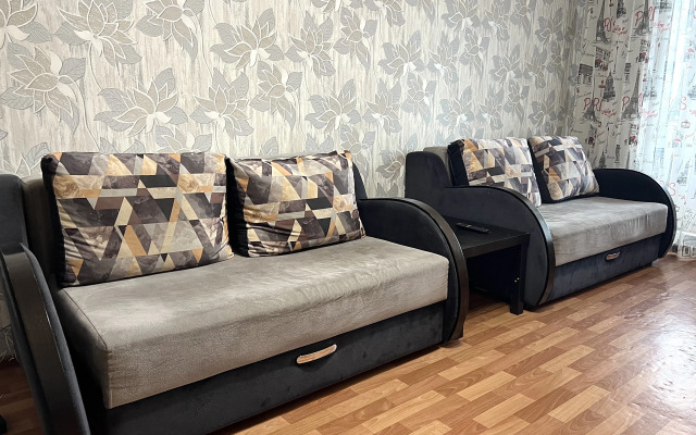 Квартира 2-комнатная на Машиностроителей 55/1