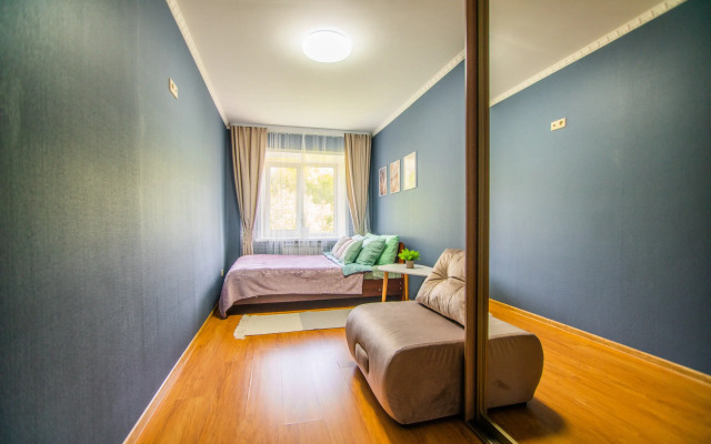 V Tsentre Goroda Flat