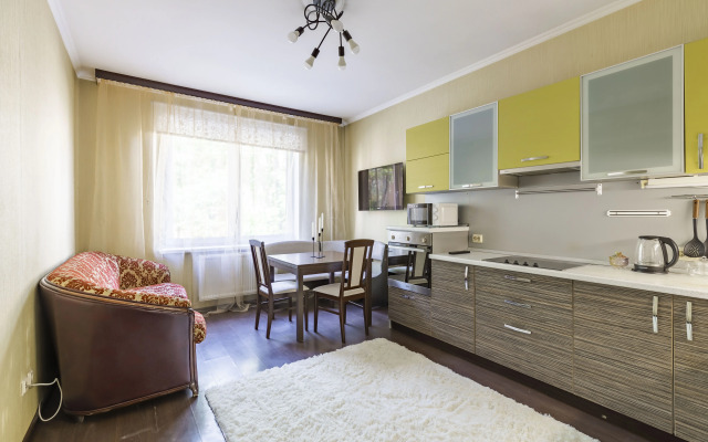 Apartment 3 Bedrooms 2 Bathrooms 8 Guests