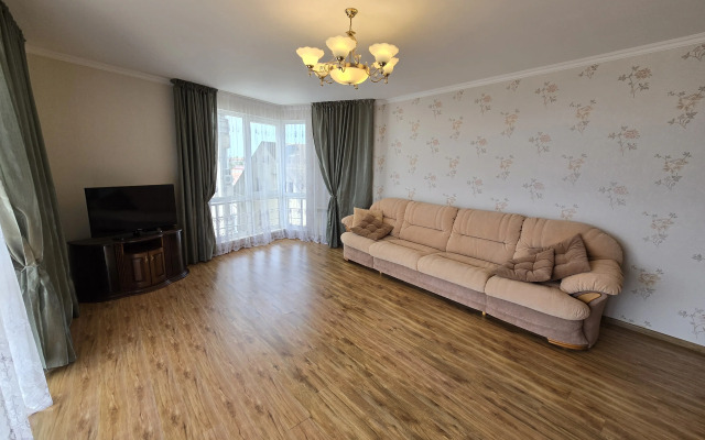 Prostornaya s vidom na more Flat