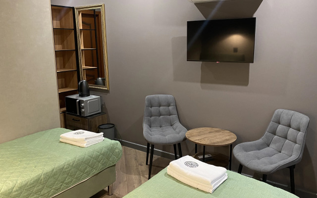 Апартаменты студия 7 Дворик Друзей