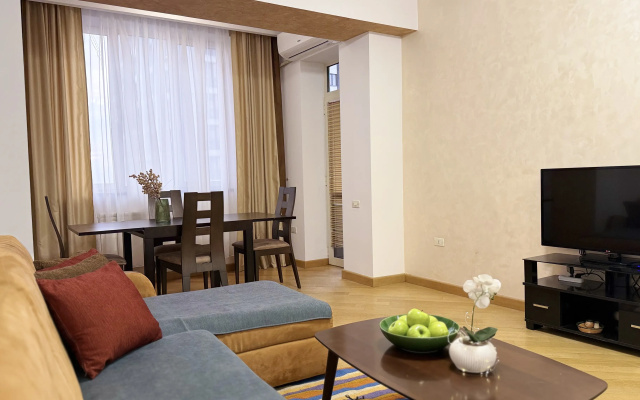 Апартаменты с 1 спальней и балконом от Sweet Home