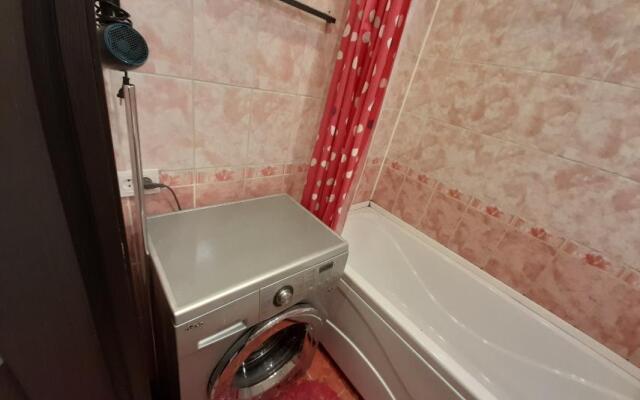 Апартаменты на Северном проезде 4