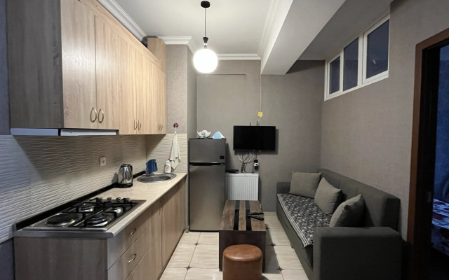 2 Bedroom Near City Center Flat