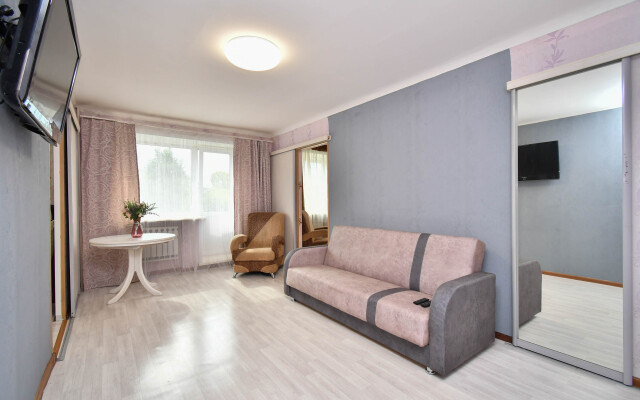 Lyubymy dom s bol'shoy garderobnoy Apartment