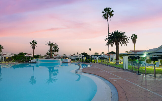 Maspalomas Lago - Canary Sunset