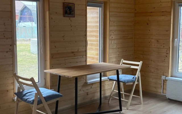 Частный дом Ani hOMe с садом у горной реки