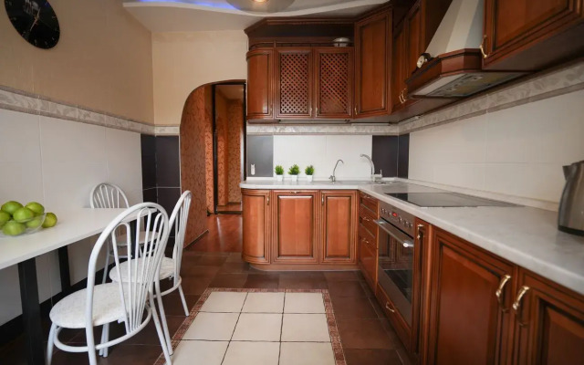 Апартаменты Пять Звёзд Набережная Реки Обь