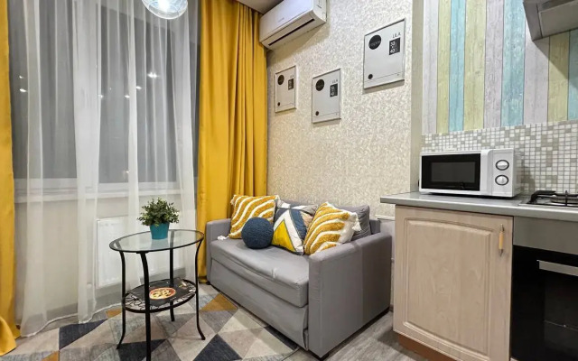 Goluboye Nebo na Shosseynoy, Yana Apart Apartments