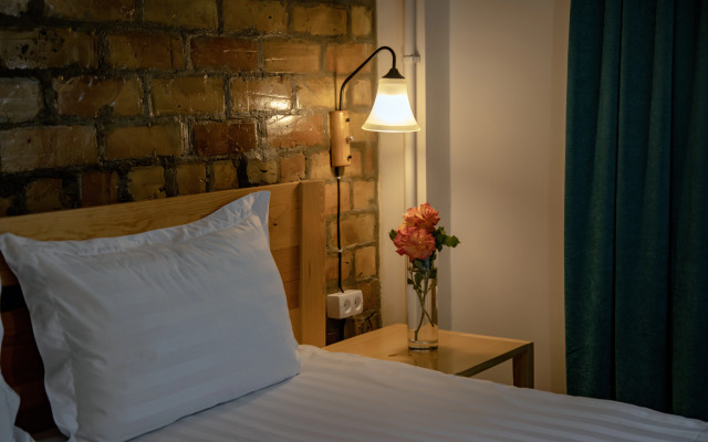 Отель Good Night KG