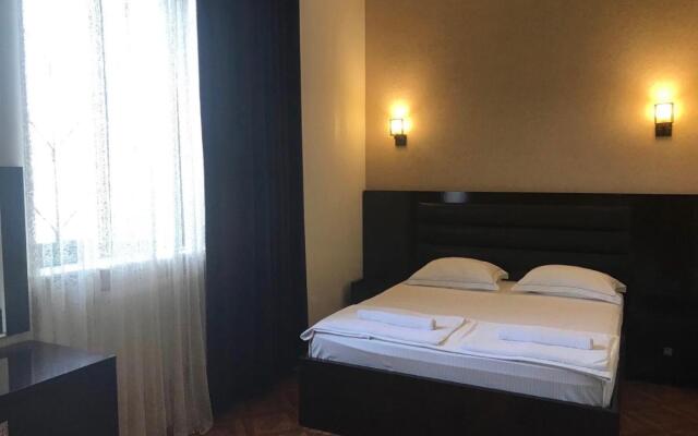 Irise Hotel