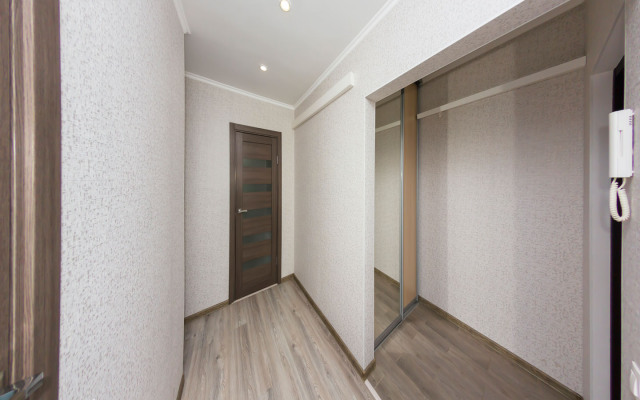 Апартаменты на Братьев Жабровых 7