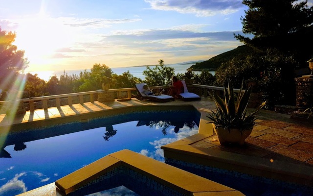 Stone House Poplat Villa