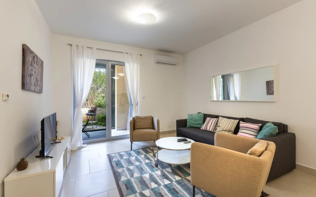 Gorgeous Morinj Resort Apartments