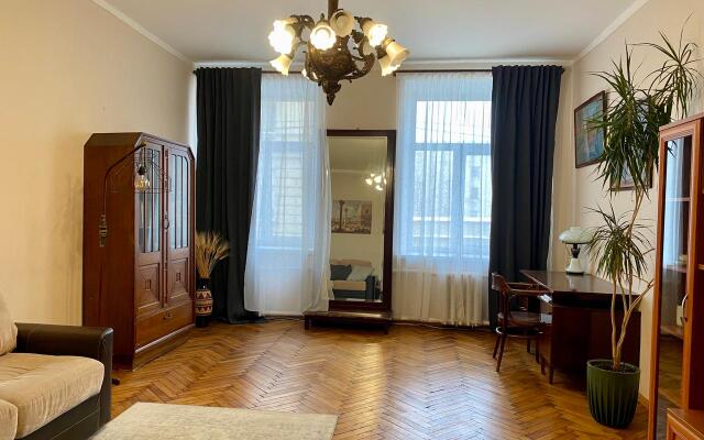 V Tsentre Peterburga Flat