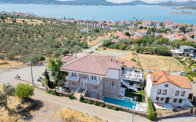 Cunda Piano Otel (+13 Adult Only)