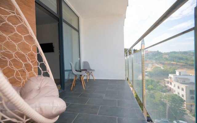 LS-Econom Studio Apartments