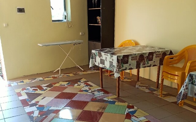 Shelkovitsa Guest House