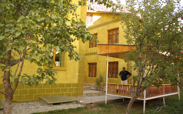 Отель Pamir Alibaba