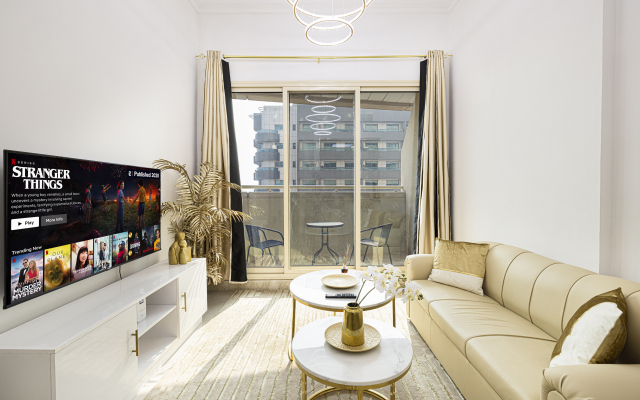Luxury 1 Bedroom on Marina Walk Apartments
