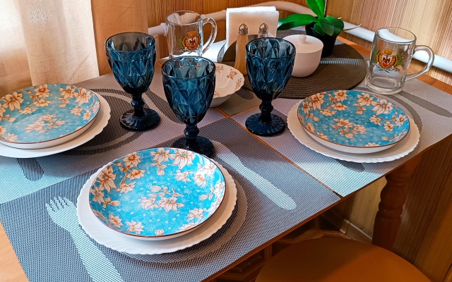 Апартаменты Центр, красивый вид на озеро, 9 этаж, лифт