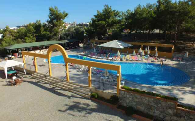 Tuntas Family Suites Kusadasi Apart-Hotel