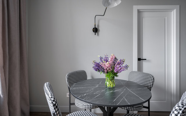 Квартира Евродвушка Silver Pleasure