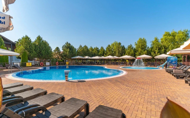 Klub Zagorodnogo Otdyha Usad'ba Familia Hotel