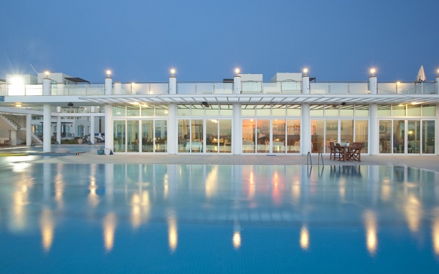 Aphrodite Beachfront Village Apartments