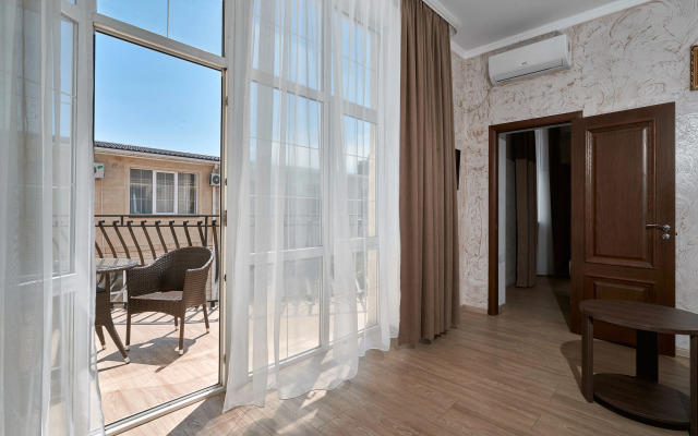 Отель Журавли