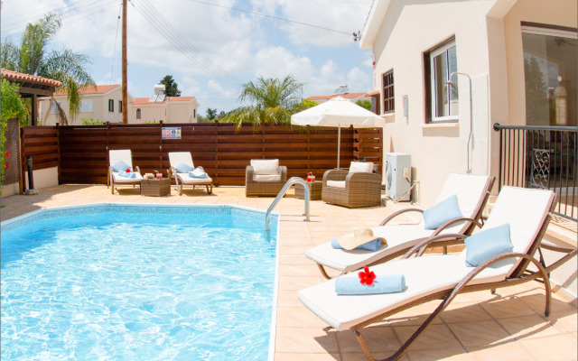 Bungalow Mikaella Villa