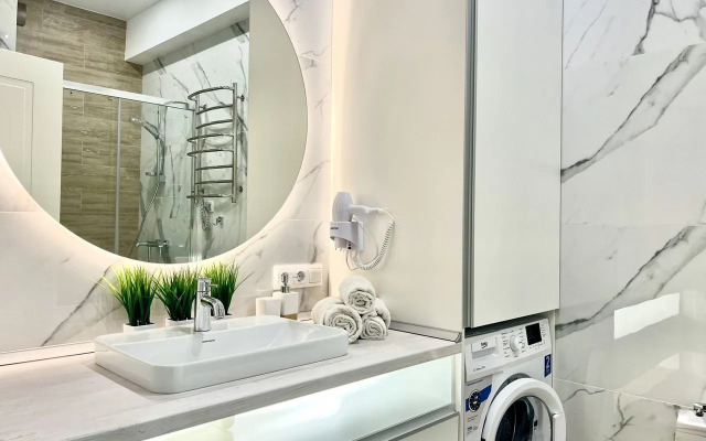 Na Yaltinskoy Ulitse, 12a. Zhk "Shato Luvr" Apartment