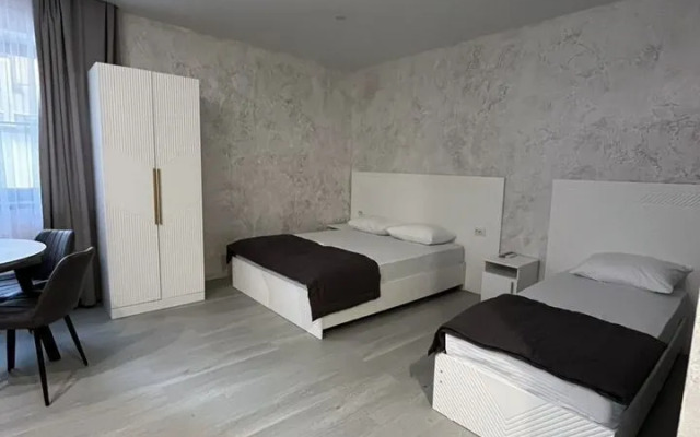 Апартаменты на Светлой 18 (104)