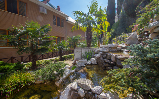 Discovery Eco-Hotel